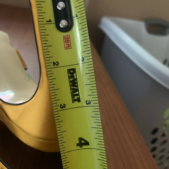 Yellow plaid Heels - Picture 5 of 5